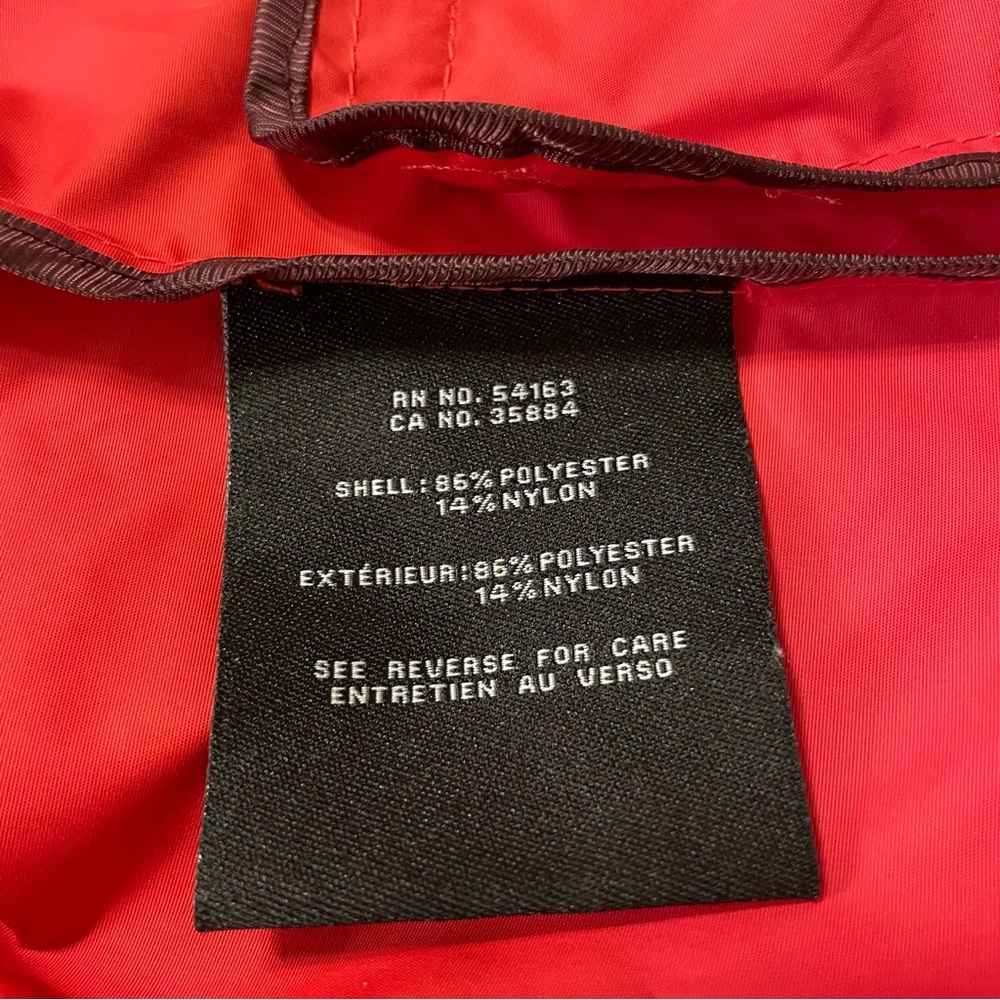 COLE HAAN Signature Packable Hooded Rain Jacket in Red - Picture 9 of 10